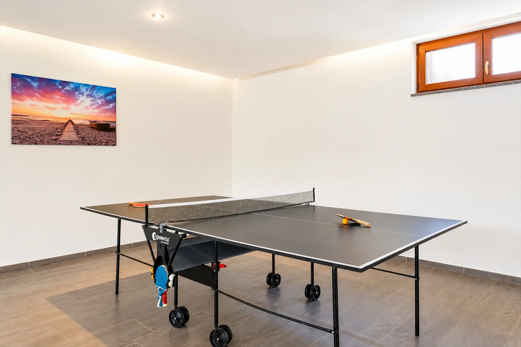 Tischtennisplatte im Spiel- und Freizeitbereich – Villa Štokovci, Ferienhaus in Istrien